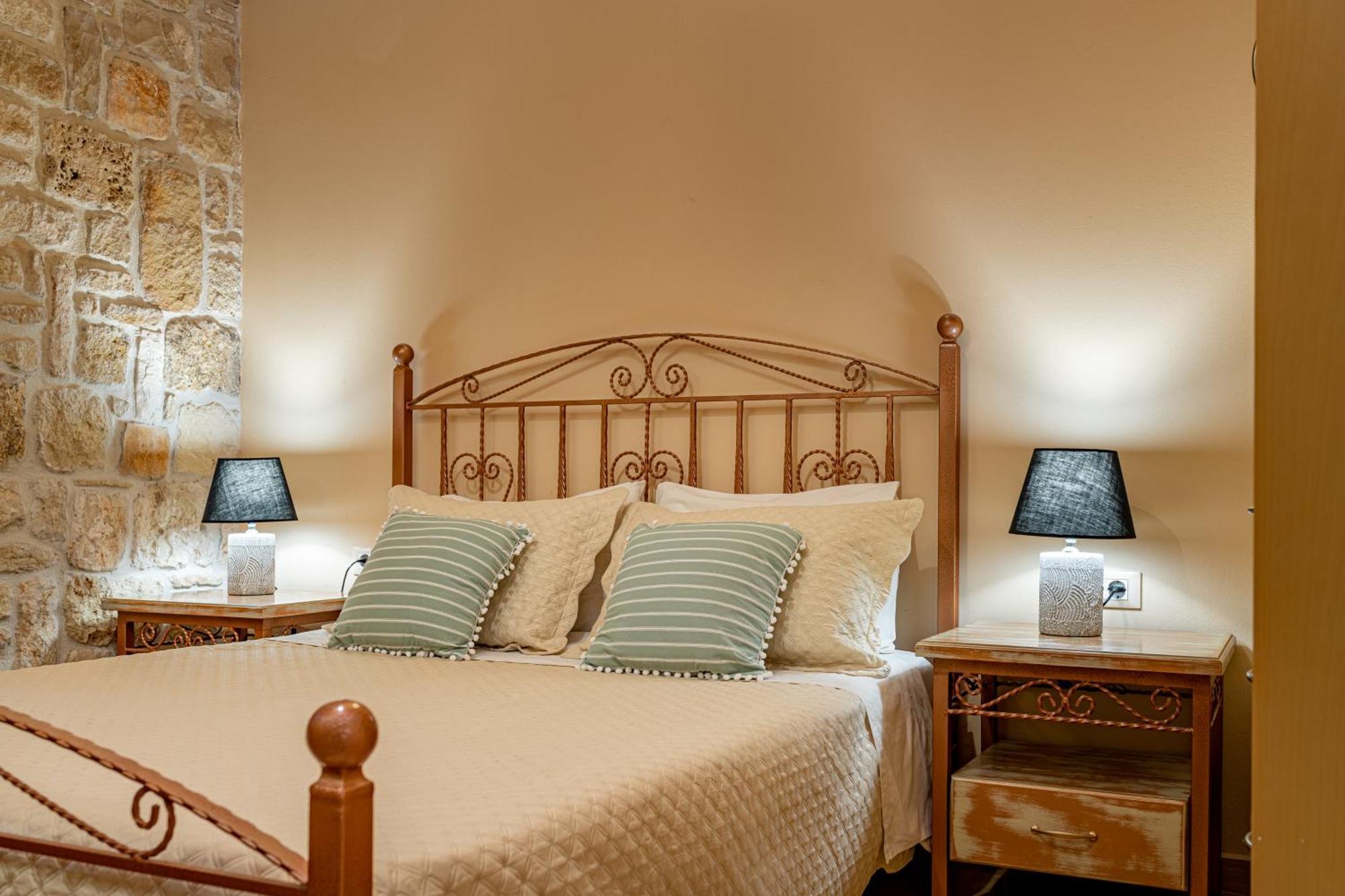 Kymaros Villas Keri Cameră foto